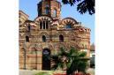 Nesebar - kostol Krista Pantokrata obkolesujú kvety 