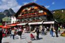Konigssee - najkrajšia budova v meste je hotel Schiffmeister