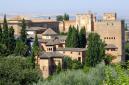 Alhambra - palác na pahorku pôsobí majestátne