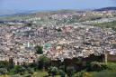 Fez - stará medina sa rozprestiera za hradbami